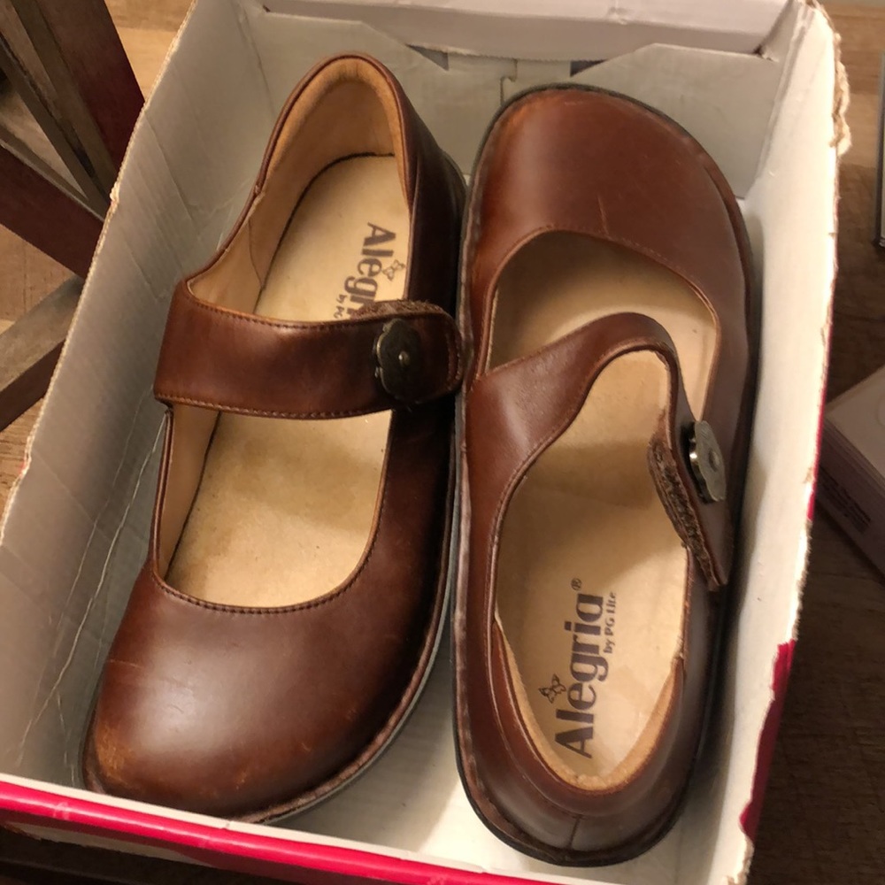 Alegria “Paloma”, size 38 or 8.